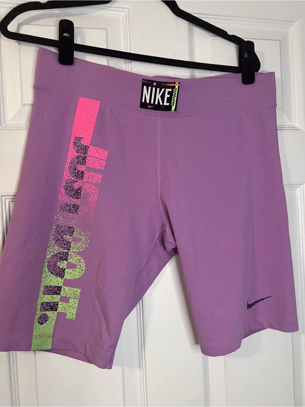 #1024 Nike XL Just Do It Graphic Tee & Purple 10” Biker Shorts 2 Piece Set - Picture 3 of 8